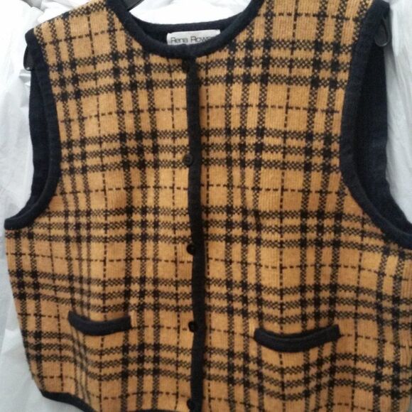 Sweater Vest - Picture 1 of 3